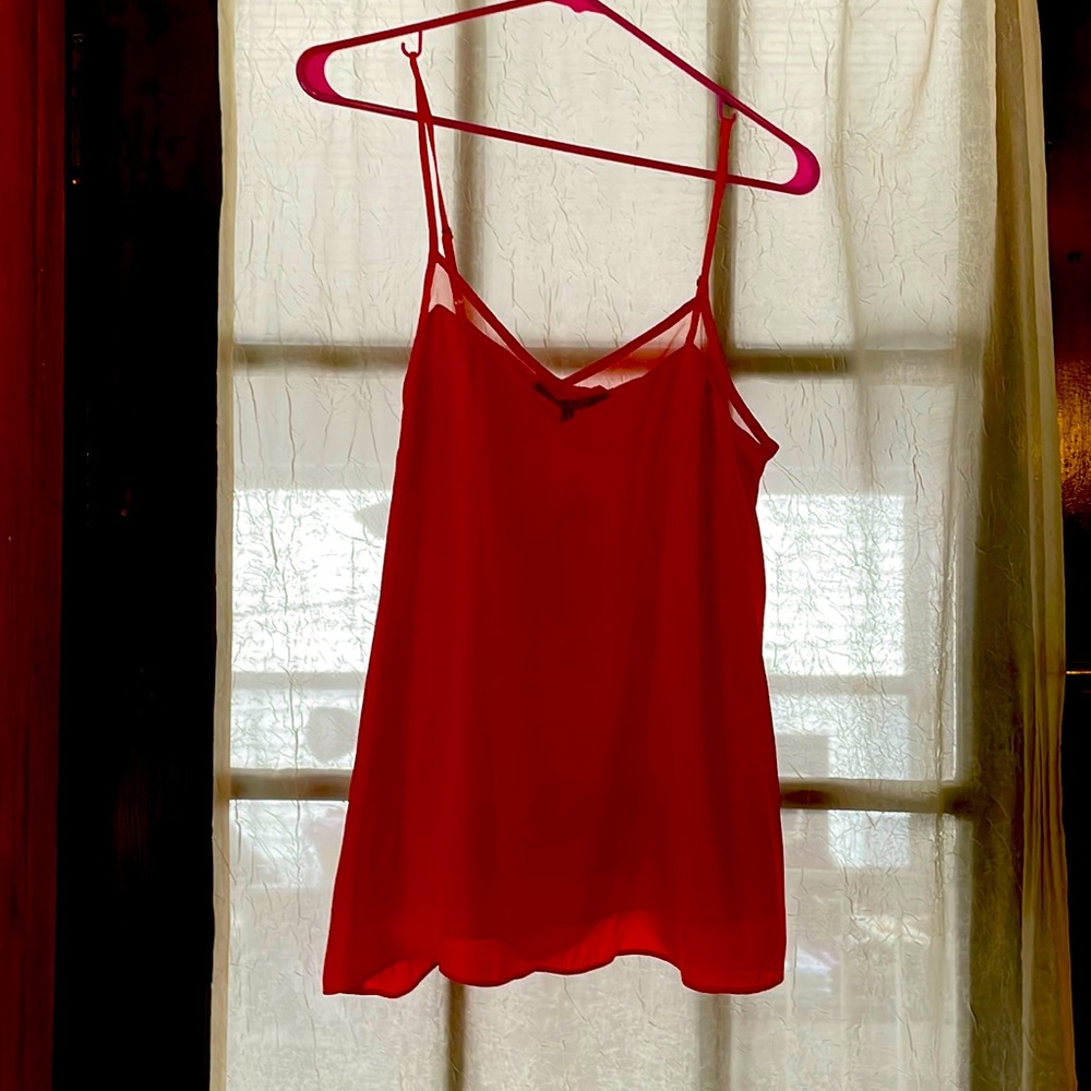 Red cami